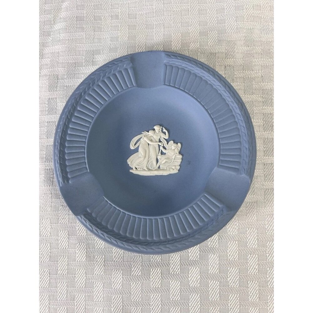 Wedgwood Jasperware Vintage Ashtray. Asleep Cupid‎